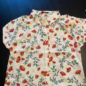 Roly Poly light summer blouse.